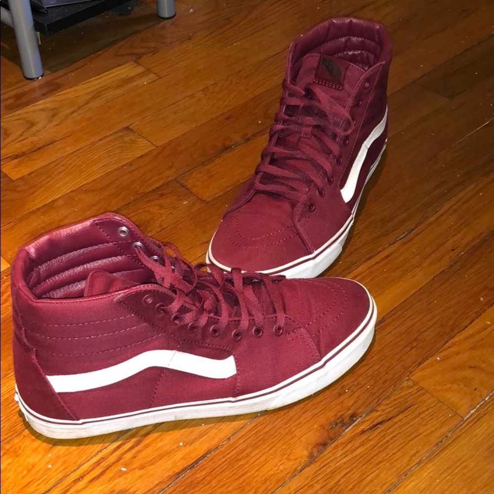 Sk8-Hi Vans Maroon